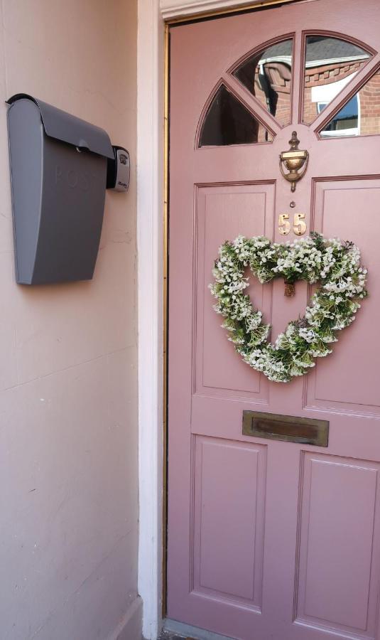 Luxury Living Outside The City Walls - Sleeps Six! Chester Exterior foto